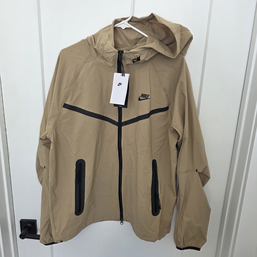 Nike Men's Tech Woven Full-Zip Jacket